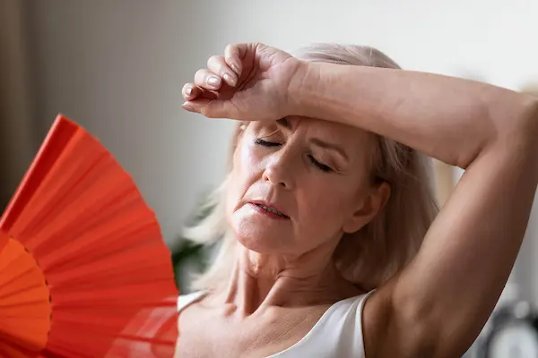 Síntomas físicos de la menopausia en la mujer